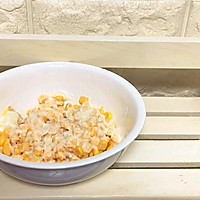 手抓饼速食3: 爆浆玉米饼的做法图解3