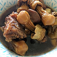 姬松茸炖排骨的做法图解4