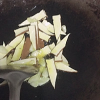 芹菜炒豆干的做法图解3