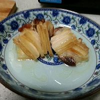 韭菜苔回锅肉的做法图解1