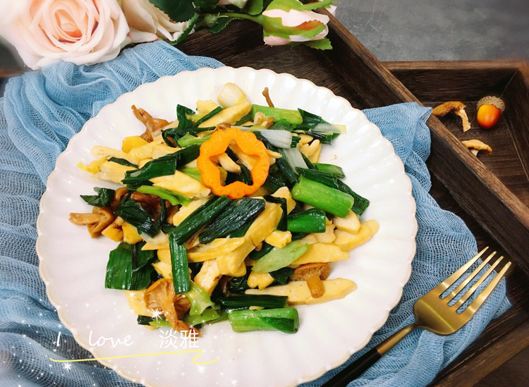 素炒---菌菇大蒜炒豆干的做法