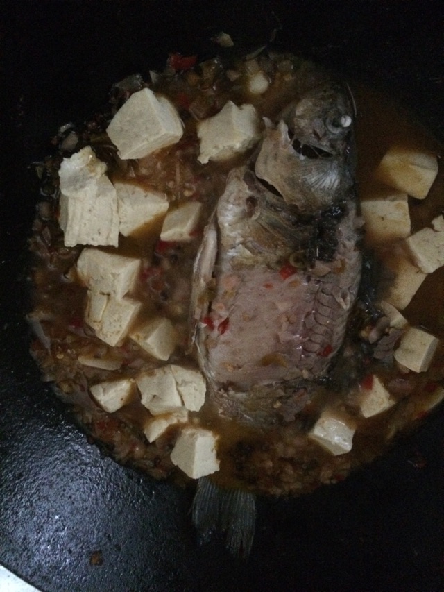豆腐烧鲫鱼的做法图解7