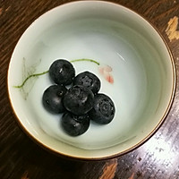 婴儿辅食草莓蓝莓苹果泥的做法图解1
