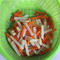 蒜香胡萝卜土豆条的做法图解6