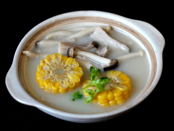 豆浆菌菇玉米煲