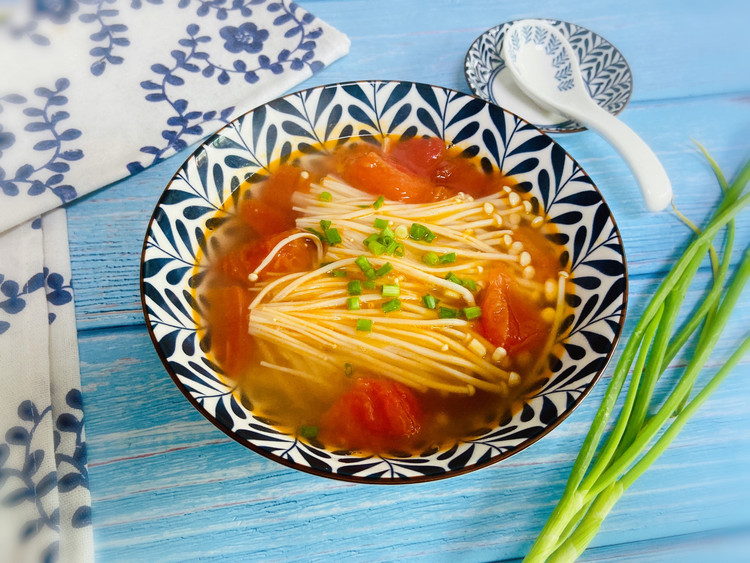 番茄金针菇汤的做法