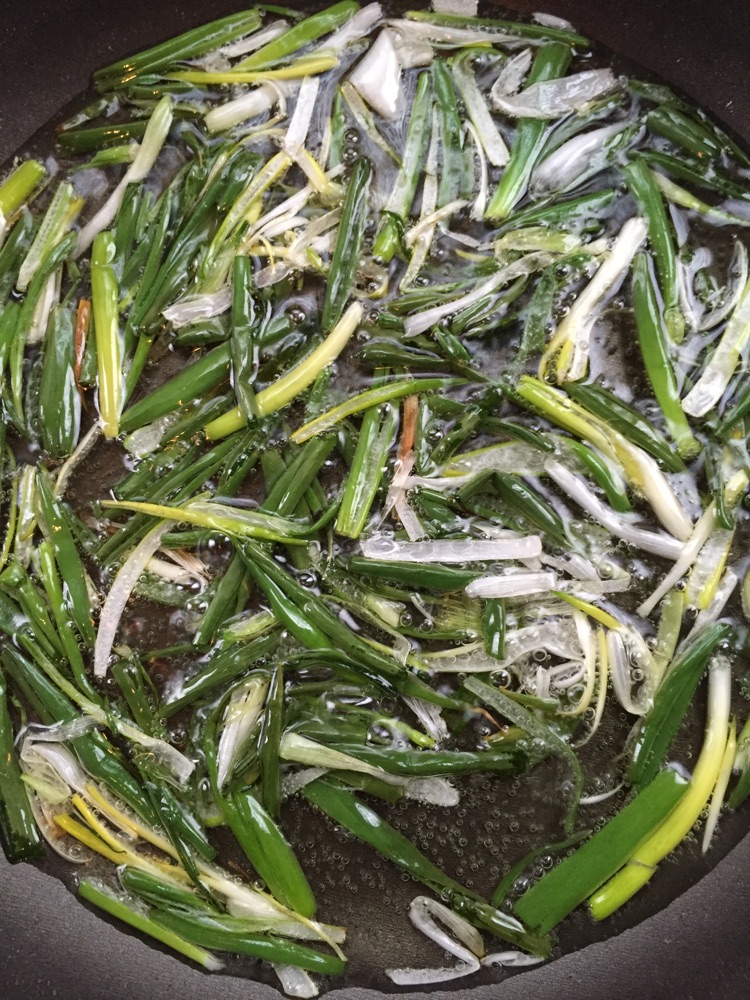 葱油拌面的做法图解3