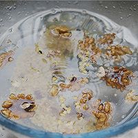 核桃绿豆燕麦浆的做法图解2