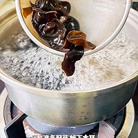 气温持续30度，看着这个菠菜凉皮就舒坦的做法图解2