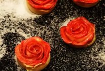 教你做浪漫甜点——玫瑰苹果卷的做法