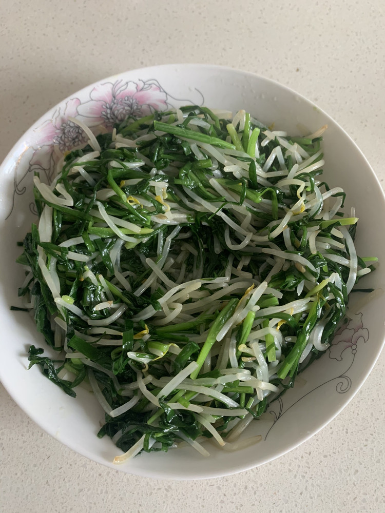 豆芽炒韭菜的做法