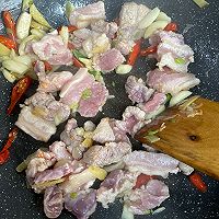 猪肉白菜炖粉条的做法图解5