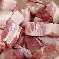 独家秘方红烧肉，无需调料！的做法图解1