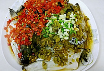 剁椒鱼头(双色三文鱼头)的做法