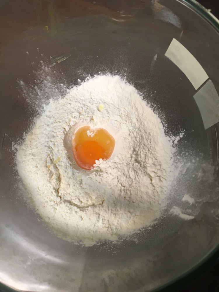 #一碗好面---芯面道之鸡蛋手擀面#的做法图解2