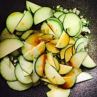 清炒嫩南瓜的做法图解5