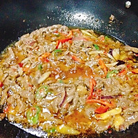 泡椒炒牛肉丝的做法图解7