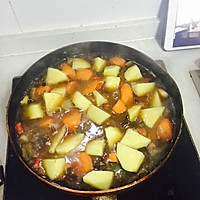 胡萝卜土豆烧牛肉的做法图解9
