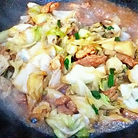包菜炒肉的做法图解8