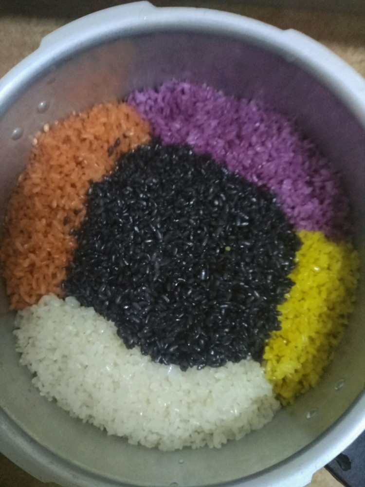 五色糯米饭的做法