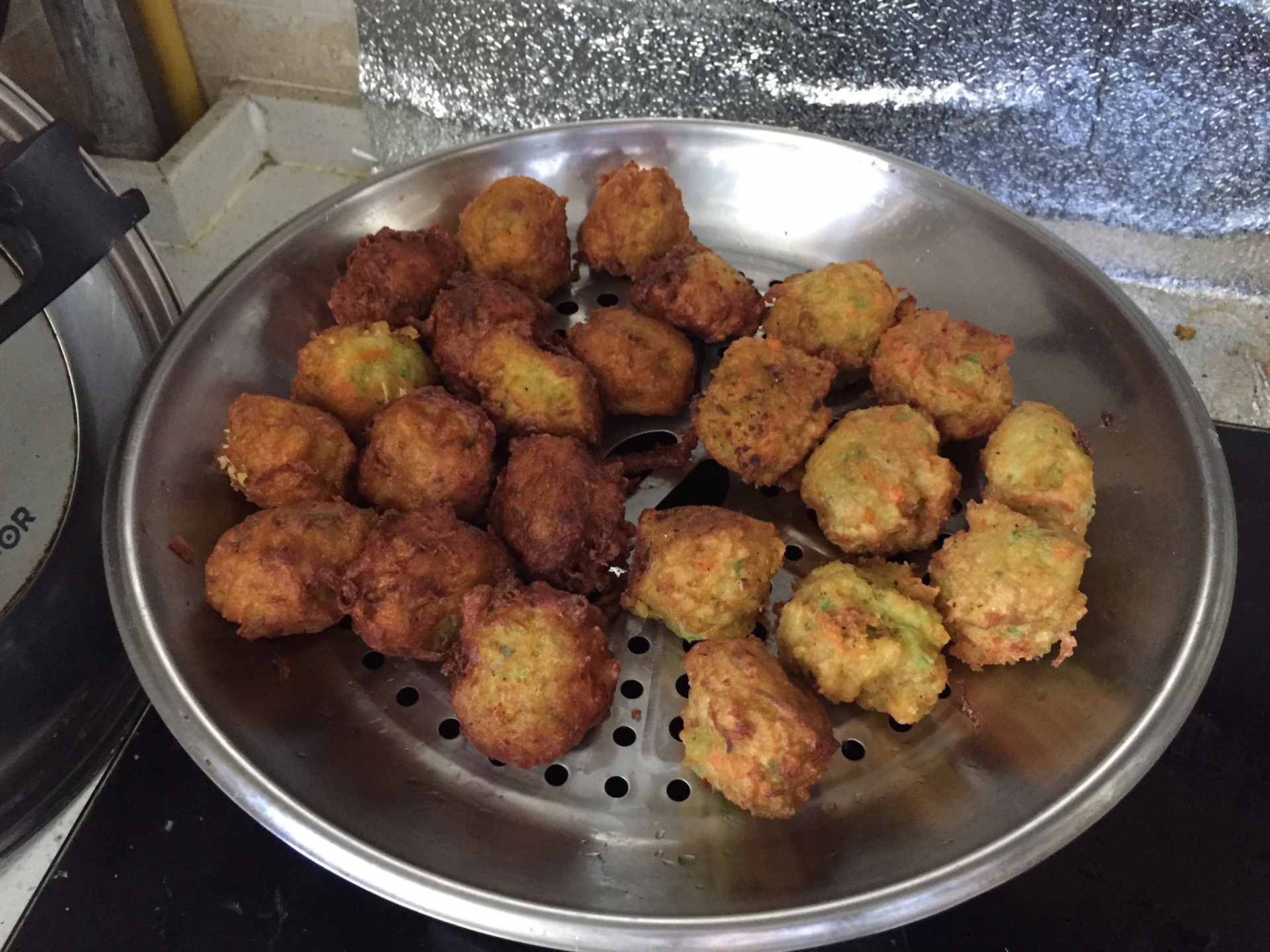 Fried radish balls