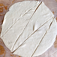 可颂（手抓饼版，金黄酥脆）的做法图解1