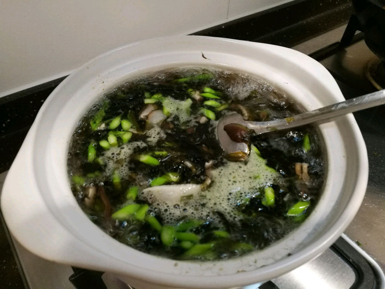 紫菜芦笋汤的做法