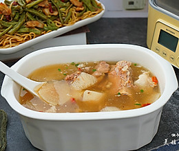 五花肉豆角蒸面条之筒骨萝卜汤做法的做法