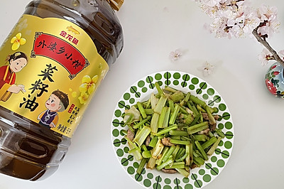 肉炒芹菜