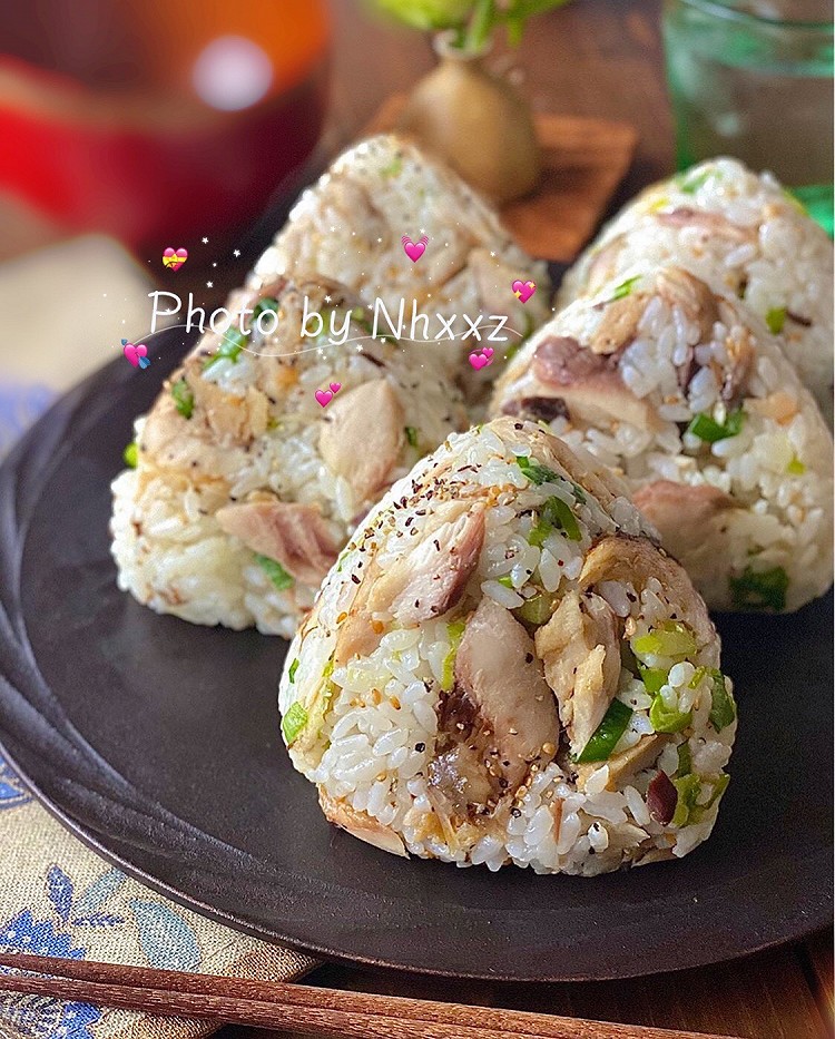 鲭鱼饭团的做法