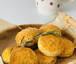 出炉秒光的咸蛋黄肉松司康的做法