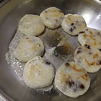 平底锅就能做❗️糯唧唧❗️红豆糯米饼的做法图解6