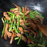 蒜苔腊肉的做法图解4