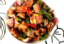 辣椒炒火鸡腿的做法