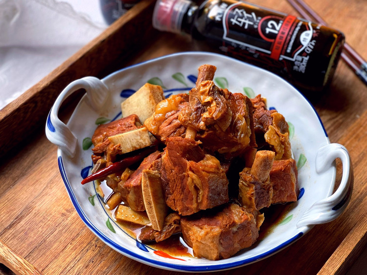 红烧牛排骨—中秋宴客菜的做法