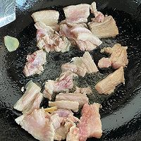 五花肉炖豆角的做法图解3
