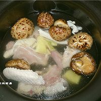 花菇炖鸡#德国miji爱心菜#的做法图解4