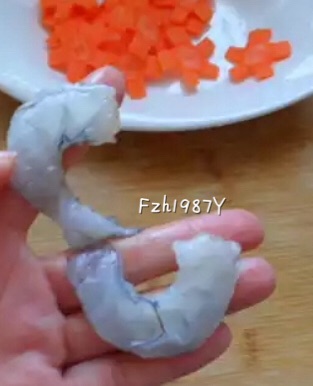 西兰花炒虾仁～美味又营养的做法图解2