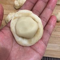 玉米油版蛋黄酥的做法图解5