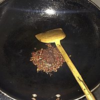 爆炒腊肠的做法图解2