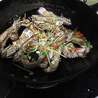 椒盐皮皮虾的做法图解3