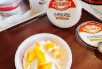 #享时光浪漫 品爱意鲜醇#总统酸奶油水果冰激凌的做法