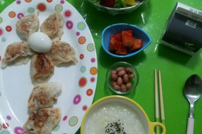 电饼当饺子早餐