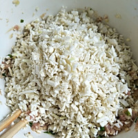 茭白猪肉馅炒手的做法图解4