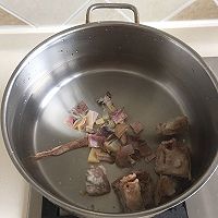 小排墨鱼沙虫粥的做法图解2