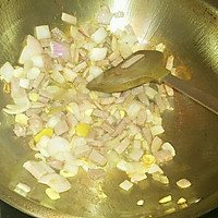 咸肉香菇土豆焖饭的做法图解4