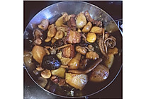 红烧肉+栗子+茶树菇+土豆+香菇的做法