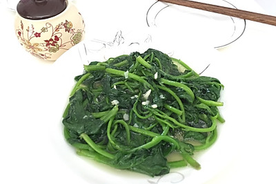 爆炒蒜香木耳菜