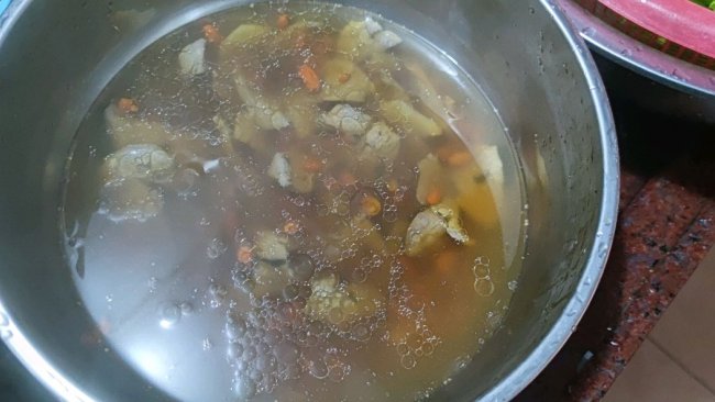 石斛枸杞猪肝汤的做法