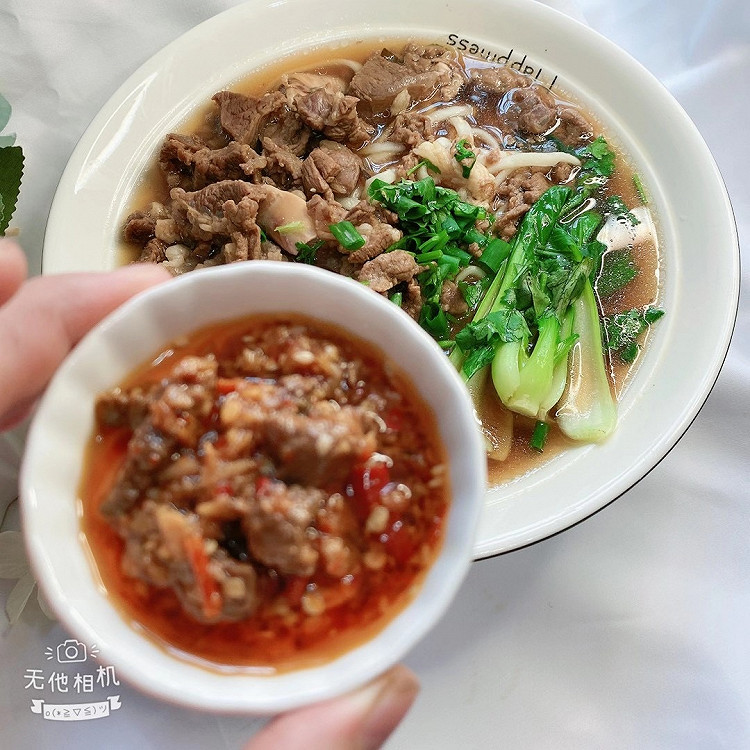 药膳牛肉拉面的做法